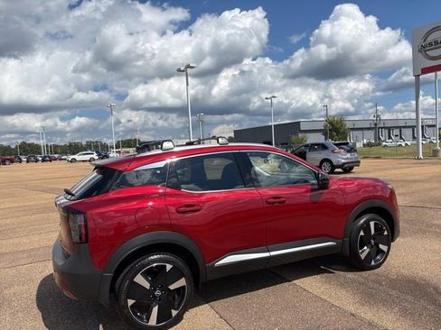 New 2026 Nissan Kicks SR w/ SR Premium Package image 4