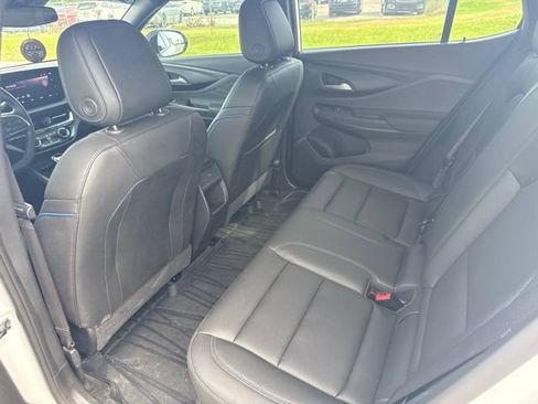 Used 2025 Buick Envista Sport Touring w/ Convenience I Package FWD image 9