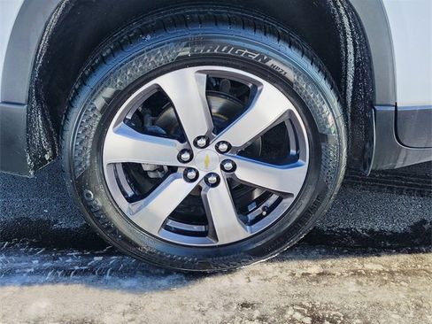 Used 2018 Chevrolet Traverse LT image 7