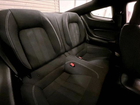 Used 2019 Ford Mustang Coupe w/ Black Accent Package image 26