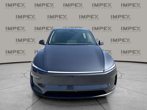 Used 2026 Tesla Model Y Long Range RWD image 8