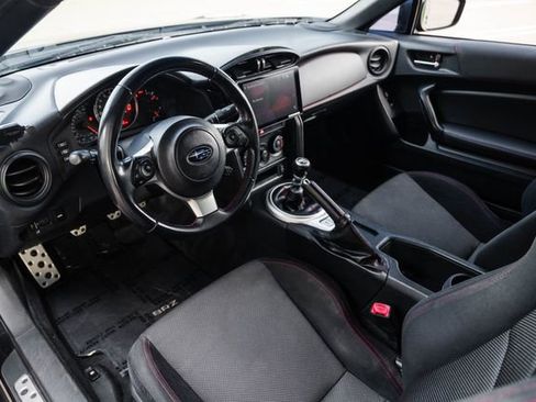 Used 2017 Subaru BRZ Premium image 2