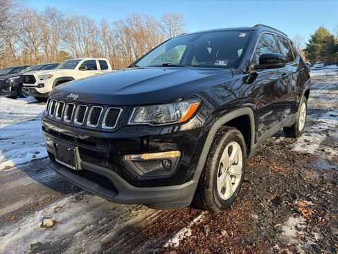 Used 2018 Jeep Compass Latitude w/ Popular Equipment Group image 1
