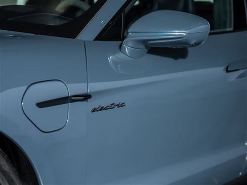 New 2026 Porsche Taycan GTS image 13