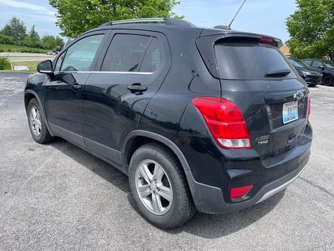 Used 2020 Chevrolet Trax LT FWD image 4