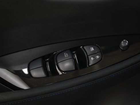 Used 2020 Nissan Leaf SV Plus w/ SV Plus Technology Package FWD image 19