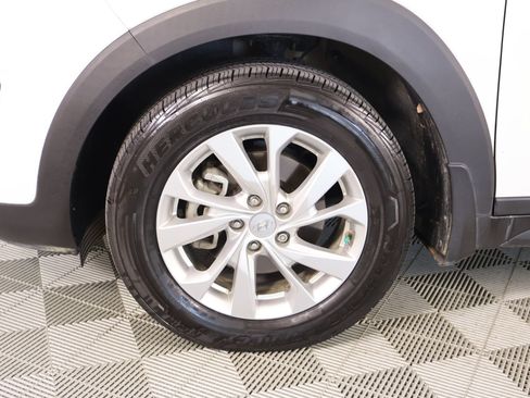 Used 2019 Hyundai Tucson Value AWD/4WD image 17