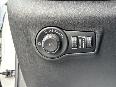New 2026 Jeep Compass Latitude AWD/4WD image 31