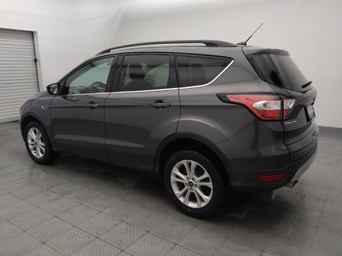 Used 2018 Ford Escape SE FWD image 3