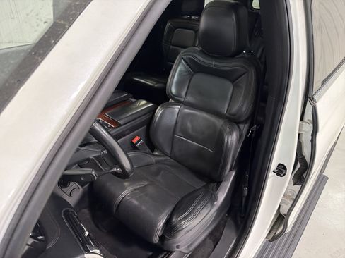 Used 2021 Lincoln Navigator L Reserve RWD image 11