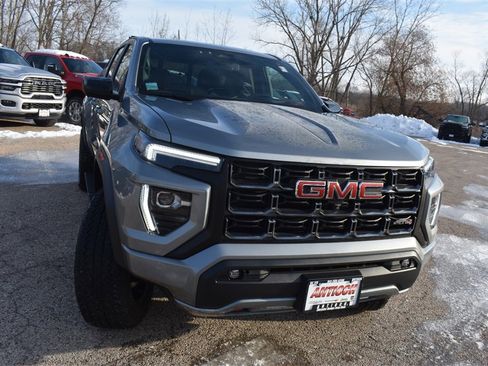 Used 2023 GMC Canyon AT4 w/ LPO, Sports Bar Package image 10