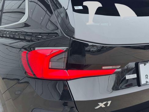 Certified 2023 BMW X1 xDrive28i w/ Convenience Package image 9