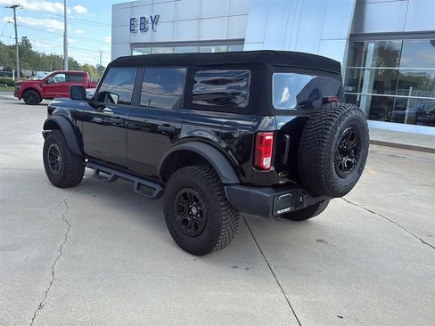 Used 2024 Ford Bronco Big Bend w/ Sasquatch Package image 3