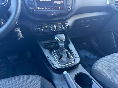 Used 2025 Kia Soul LX w/ LX Technology Package image 39