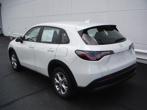 Used 2024 Honda HR-V LX image 7