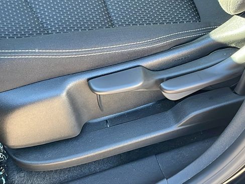 Certified 2024 GMC Terrain SLE image 11