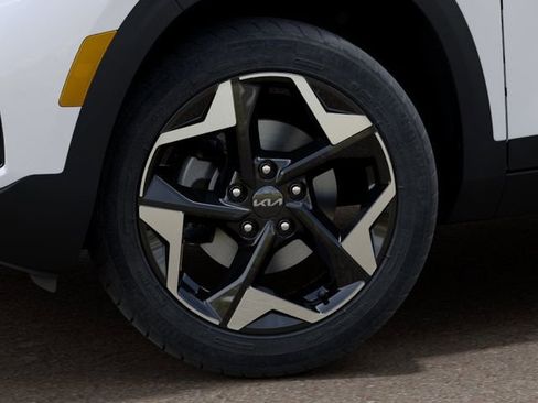 New 2026 Kia Seltos S FWD image 9
