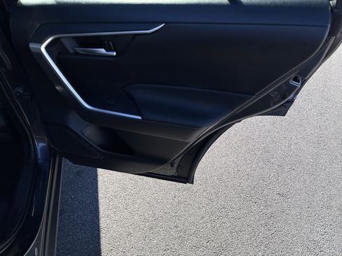 Used 2023 Toyota RAV4 XLE image 17