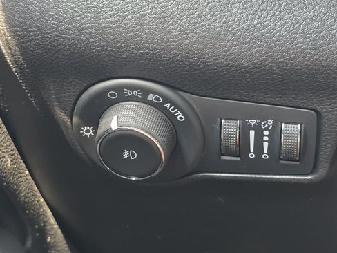 Used 2022 Jeep Compass Latitude w/ Convenience Group AWD/4WD image 22