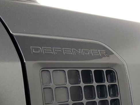 Used 2023 Land Rover Defender 110 Carpathian Edition image 9