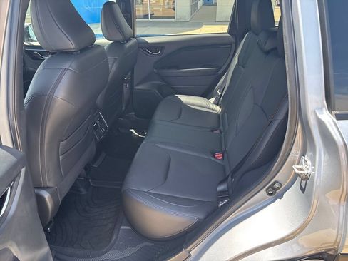 New 2025 Subaru Forester Limited w/ Popular Package #1 AWD/4WD image 25