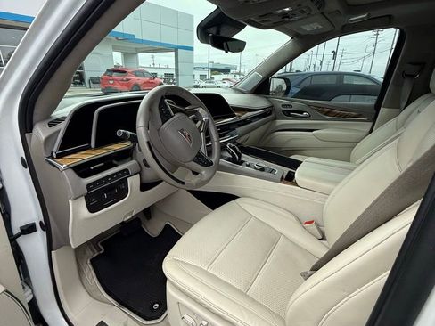 Used 2023 Cadillac Escalade ESV Sport Platinum w/ LPO, Floor Liner Package image 5