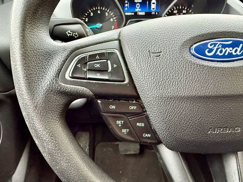 Used 2018 Ford Escape SE w/ SE Sync 3 Package image 19