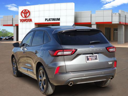 Used 2023 Ford Escape ST-Line w/ Tech Pack #1 image 5