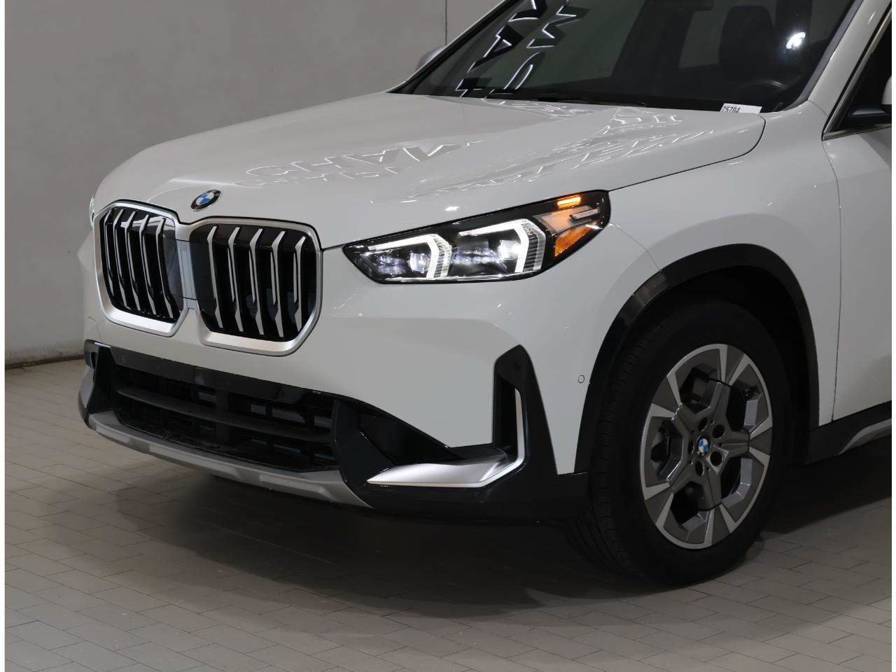 Certified 2024 BMW X1 xDrive28i w/ Convenience Package AWD/4WD image 2