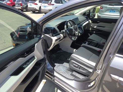 New 2026 Honda Odyssey Elite image 5