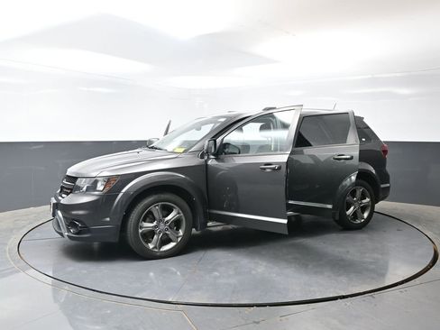 Used 2017 Dodge Journey Crossroad AWD/4WD image 54
