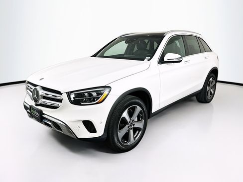 Used 2022 Mercedes-Benz GLC 300 4MATIC w/ Driver Assistance Package image 3