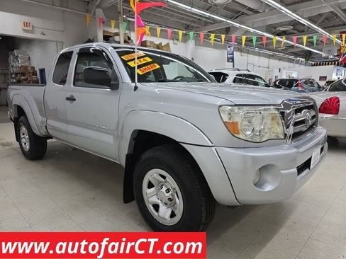 Used 2010 Toyota Tacoma 4x4 Access Cab V6 image 1