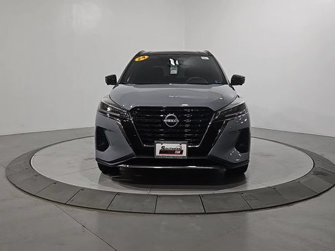 Used 2024 Nissan Kicks SR FWD image 9