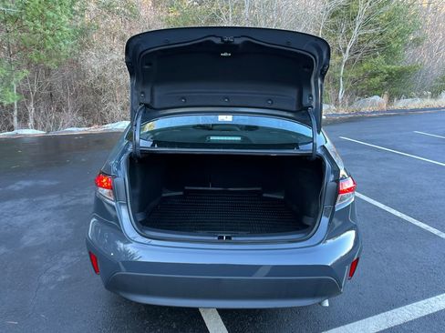 Used 2024 Toyota Corolla LE image 23