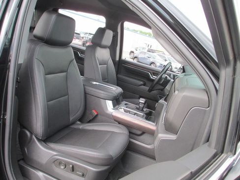 Used 2022 GMC Sierra 1500 SLT w/ SLT Premium Plus Package AWD/4WD image 21