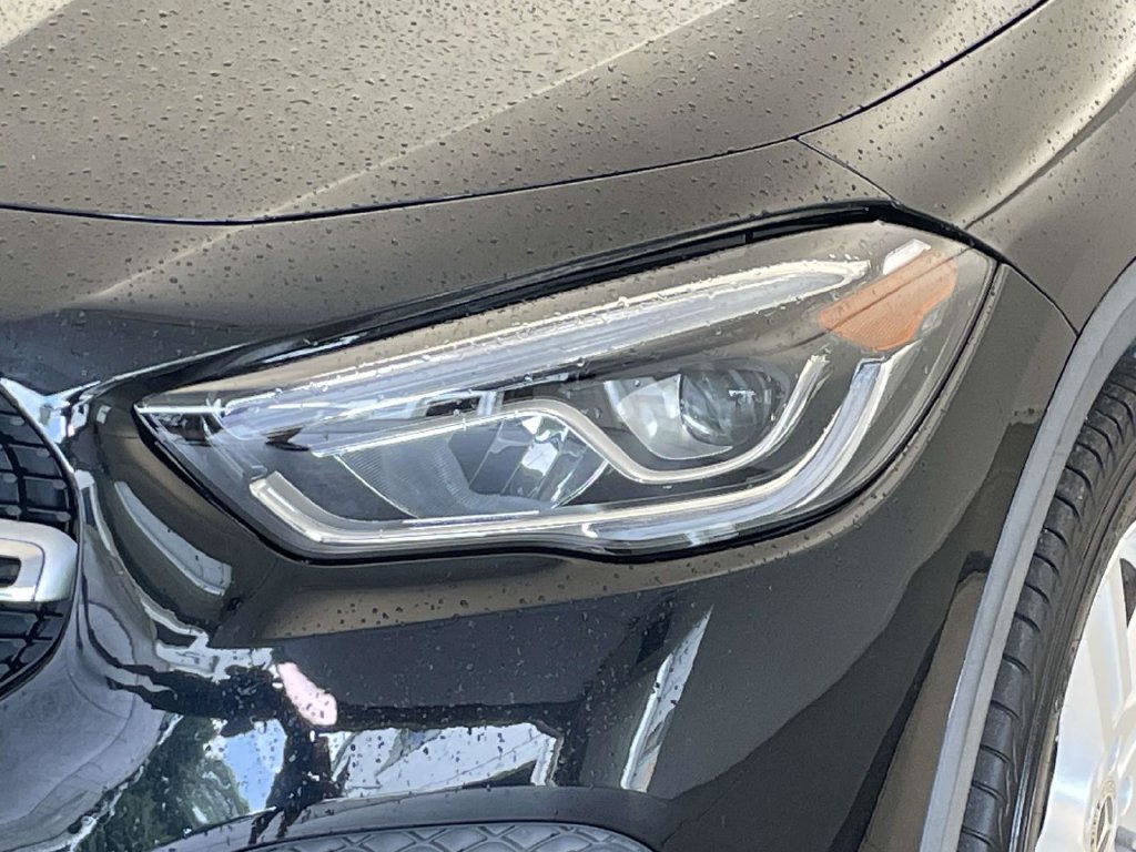 Used 2021 Mercedes-Benz GLA 250 4MATIC image 9