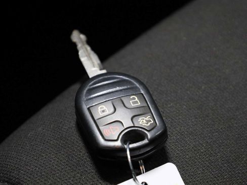 Used 2014 Ford Mustang Coupe RWD image 35