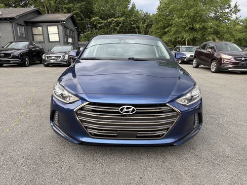 Used 2017 Hyundai Elantra Limited w/ Limited Ultimate Package 09 FWD image 3