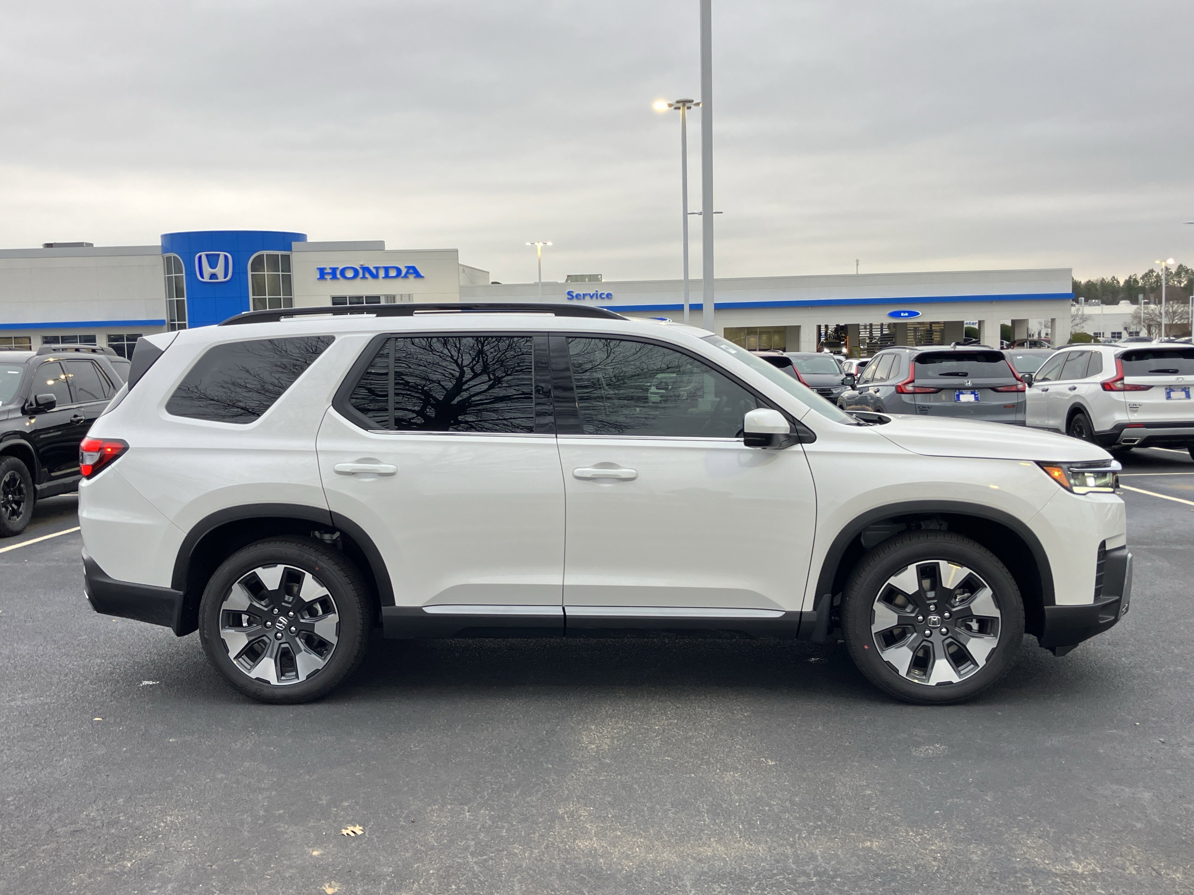 New 2026 Honda Pilot Elite image 10