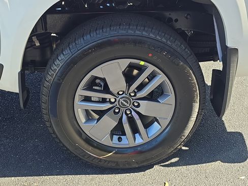 New 2026 Nissan Frontier SV w/ Tow Package image 30