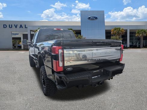 Used 2024 Ford F350 Platinum w/ FX4 Off-Road Package image 7
