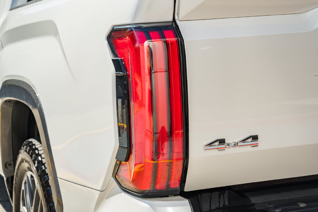 Used 2023 Toyota Tundra Limited AWD/4WD image 7
