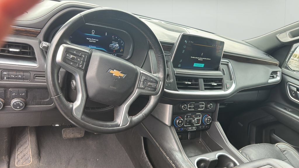 Used 2023 Chevrolet Suburban Premier RWD image 20