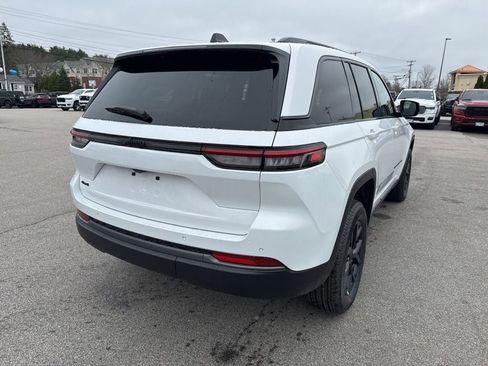 New 2026 Jeep Grand Cherokee Altitude AWD/4WD image 5