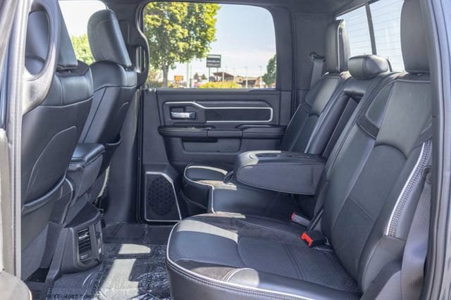 Used 2026 RAM 2500 Laramie AWD/4WD image 7