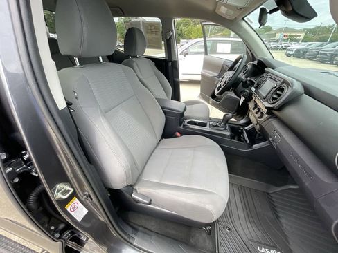 Used 2019 Toyota Tacoma SR w/ SR Convenience Package RWD image 26