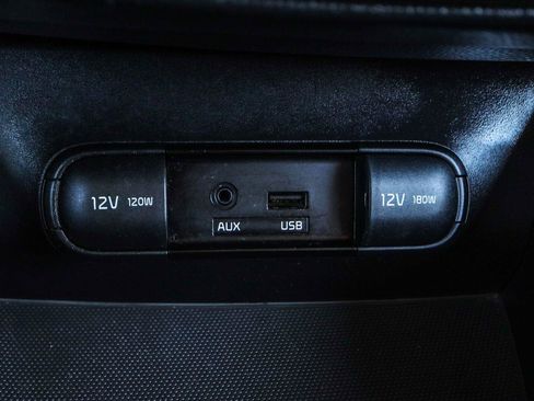 Used 2014 Kia Soul + FWD image 7