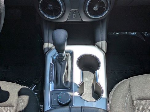 Used 2022 Chevrolet Blazer LT image 16