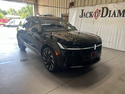 New 2025 Lincoln Nautilus Reserve w/ Jet Appearance Package image 1